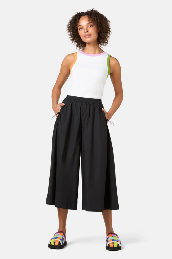 Gorman NZ - Basic Toggle Skort - black