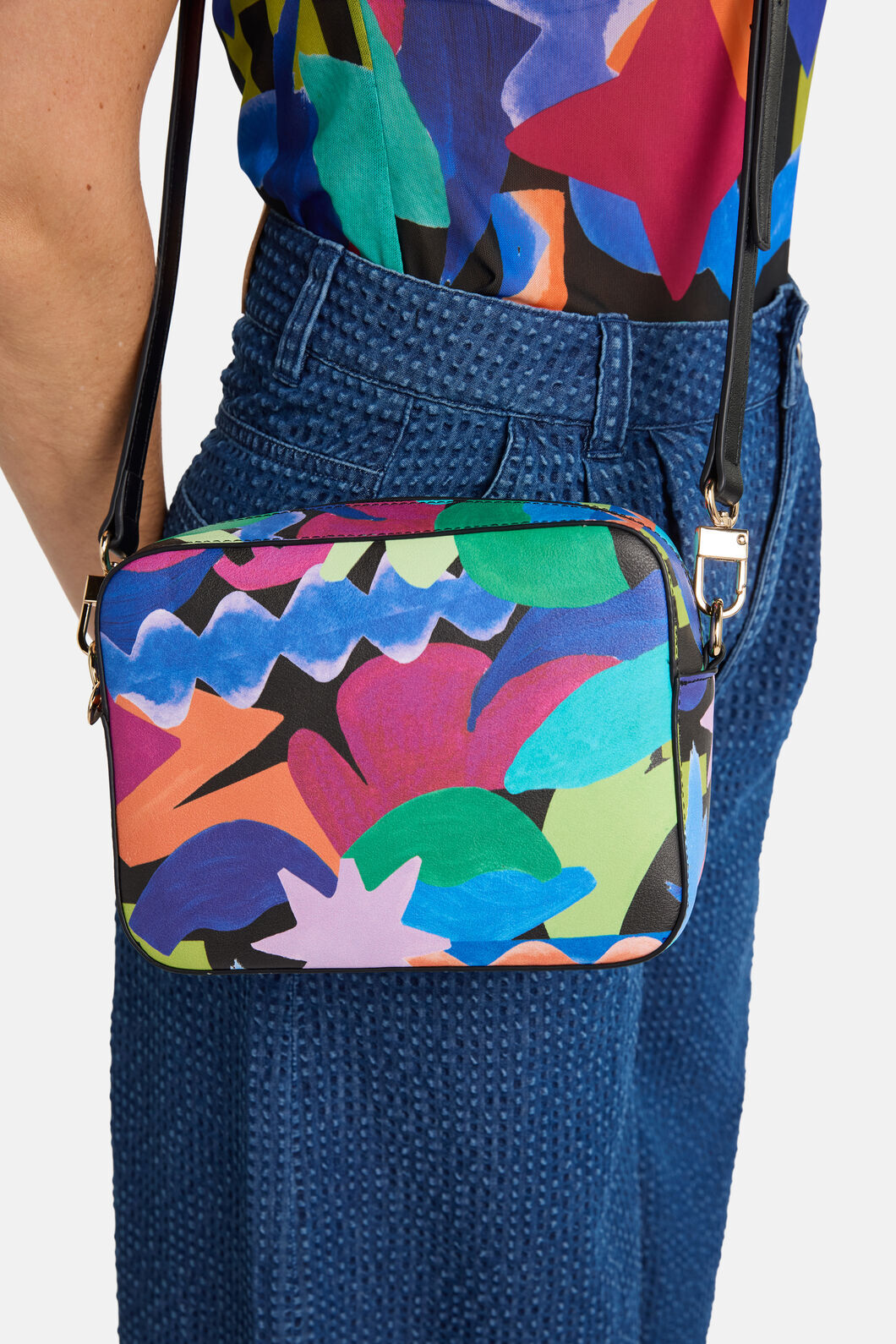 Gorman NZ - Tangled Tropical Crossbody Bag - print