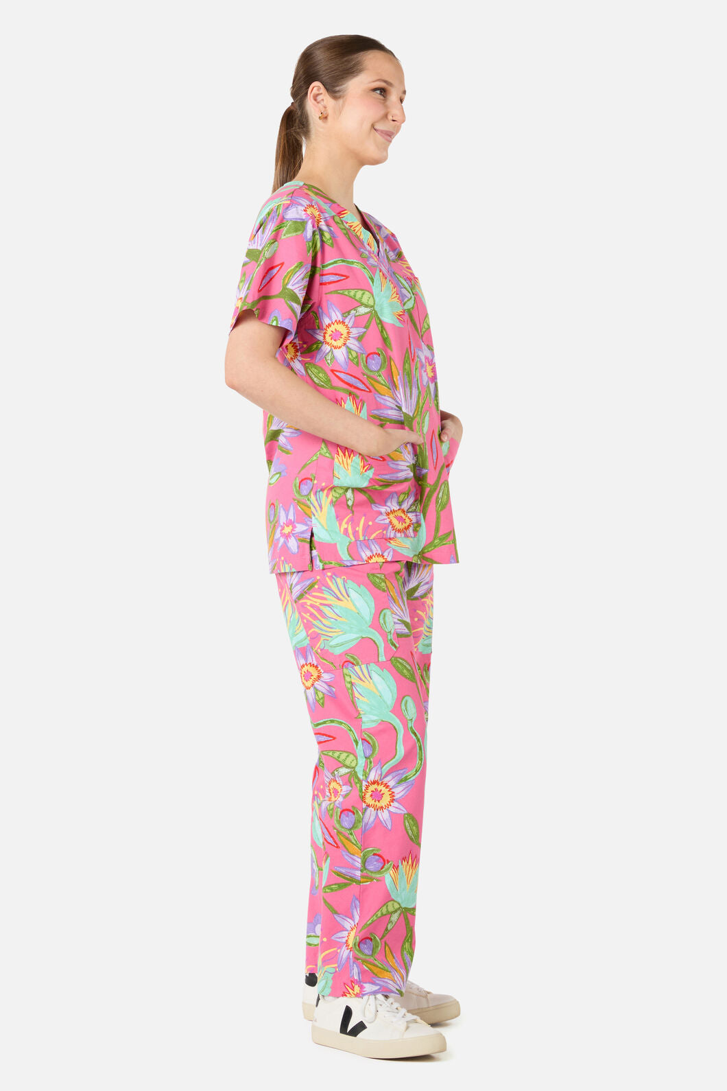 Gorman NZ - Lotus Flower scrub set - pink