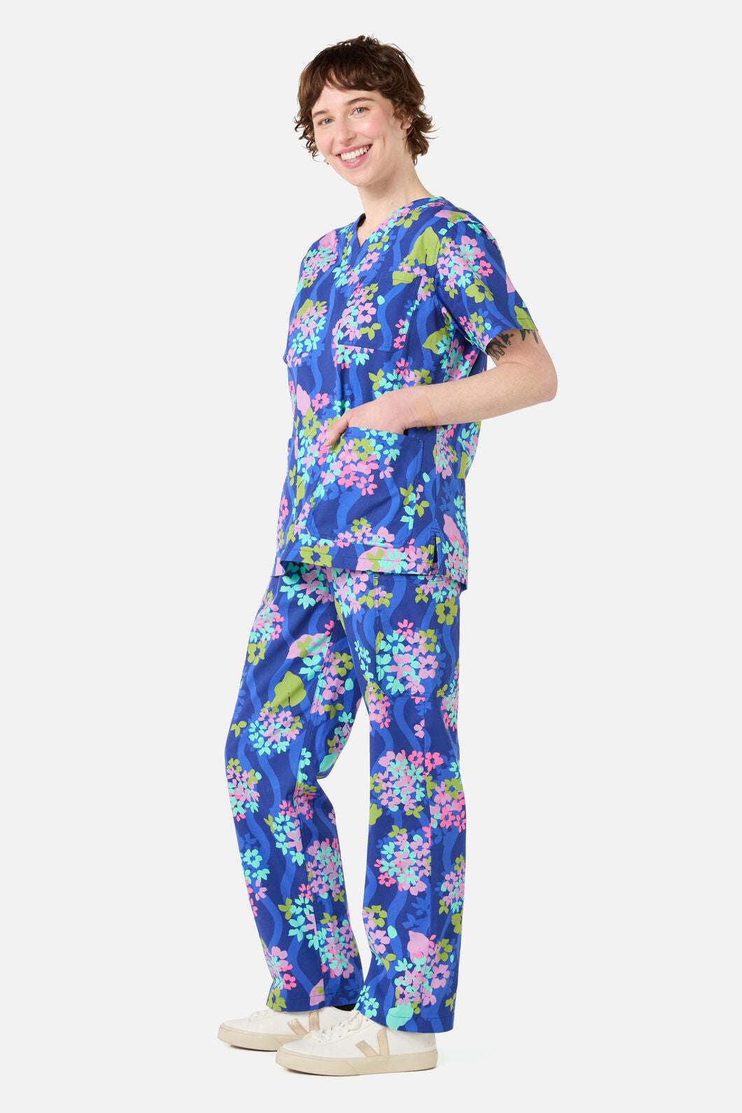 Gorman NZ - BLUE BLOOMS SCRUB SET - blue